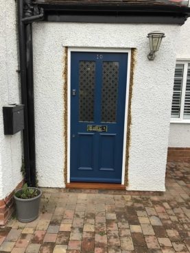 4 Panel front door with glazed etched decorative glass